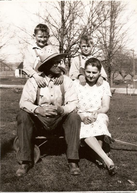 Liz (Kish) Munro's Photo Stash