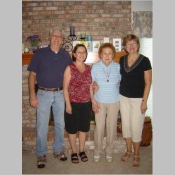 Husband,_Sandy,_Helen,_and_Shirley_June_2007.jpg